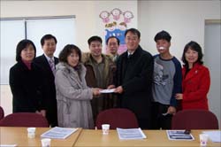 서초구약, '송천 한마음의 집'에 성금 전달