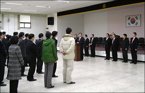 원희목 회장, "새 정부에 친밀감 갖고 있다"