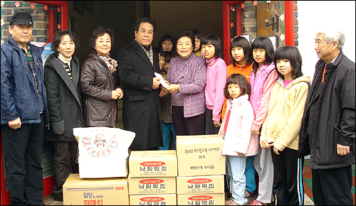 서울시약, 대천애육원에 300만원 전달