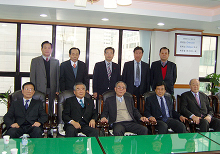 서울도협 역대 회장단 "역사와 전통 살리자"