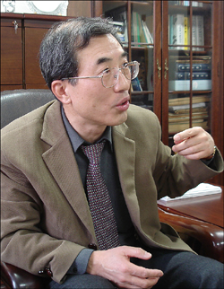 서울약대 "약국체인 앞서 신약개발센터 먼저"