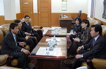 도매협회 "물류위탁한 도매 관리약사 불필요"