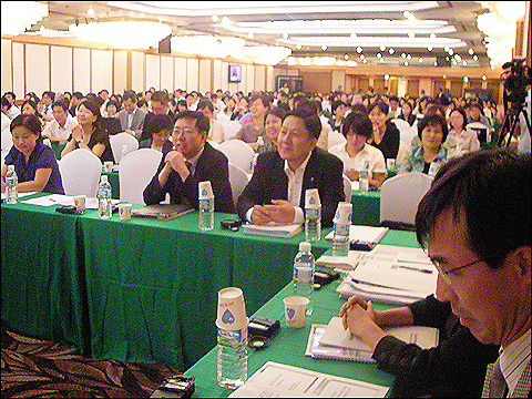 약가인하·불황·리베이트 3대 악재에 '신음'
