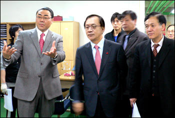 송재성 심평원장, 의약품 유통물류실태 점검