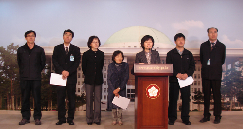 "일반약 슈퍼판매, 전국민 약먹기 운동이다"