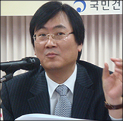 "일반인 병원·약국 개설금지, 위헌소지 있다"
