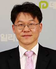 "경미한 법 위반 약국, 실명공개 문제있다"