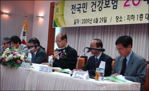 "단일보험 쪼개자"…경쟁도입 찬반 '팽팽'
