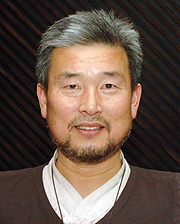 임형균 약사 "색소폰 연주회에 오세요"