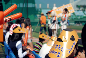 현대 "김인식감독님 힘내세요!" 이색마케팅