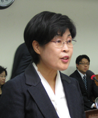 전재희 "일반약은 약국에서…슈퍼판매 반대"