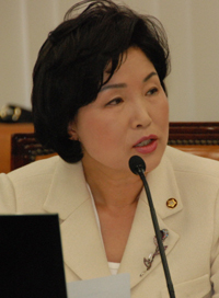 병원·약국 카드수수료 인하법 추진 본격화