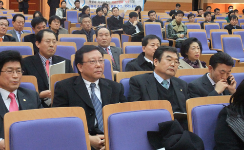 약사들, 일반인 약국투자 KDI 연구 '집중포화'