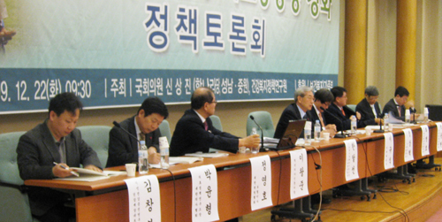 "의료개혁위원회 설치해 의약분업 평가하자"