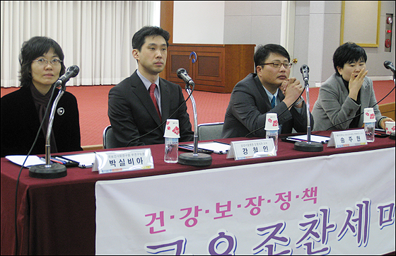 "항생제 교육 보건소 의존"…약사역할 절실