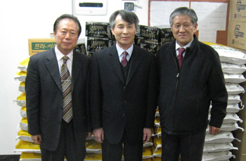 진웅약품 등 10여곳 도매, 불우이웃에 온정