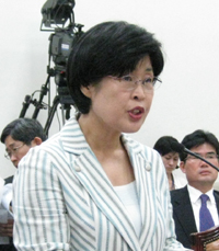 전재희 장관 "개업의도 비전속 진료 허용 검토"