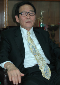 주재현 영등포구약사회장, 서울도협에 금일봉 전달