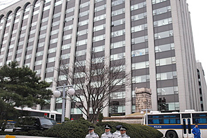 "학술대회 지원, 다국적사에 유리한 규정 아니다"
