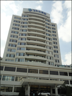 병원-제약, 약공급 놓고 신경전…도매업계 '골치'