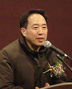 "슈퍼판매 논란, 당번약국 의무화 법안으로 가닥"