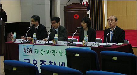 약가관리 "강력 통제해야" vs "시장원리 존중해야"