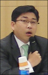 "진료비 총액제 단계도입…당연지정제 폐지와 연계"