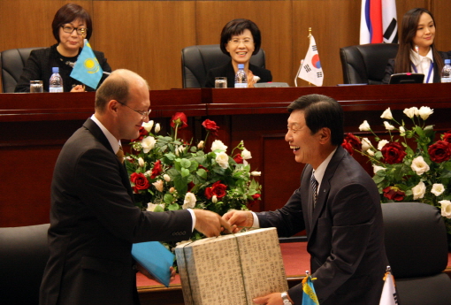 JW중외제약, 카자흐에 3400만불 규모 플랜트 수출