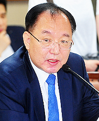 "홍준표 대표, 당 최고회의서 감기약 슈퍼판매 안돼"
