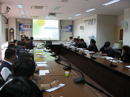 "제약사가 힘 없어 약가인하 하는 것 아니다"