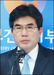 복지부 "약가 일괄인하, 법적으로 큰 문제 없을 것"