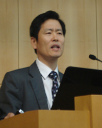이범진 교수 "약가인하 정책이 신약개발 발목"