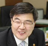 임 장관, 법안 심사과정서 약사회 협의안 수용 시사