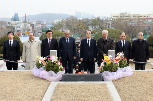 유한 창업자 유일한박사 영면 41주기 추모식