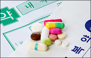 "10일간 조제 어떡하라고"…도매 정산정책 도마위

