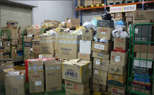 도매, 반품약 상당수 파손…"우리가 청소업체냐"
