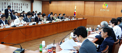 복지부, 등 돌린 의협에 "대화의 끈 놓지 않겠다"
