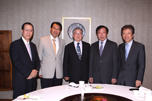 서울시병원회 명예회장들, 병원 경영난 해소 강조