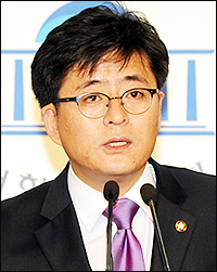 "요양기관 근무자 국민주택 우선입주"...특별법 추진