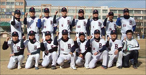 약사 야구단, 사회인 야구대회에서 "큰 일 내볼까"

