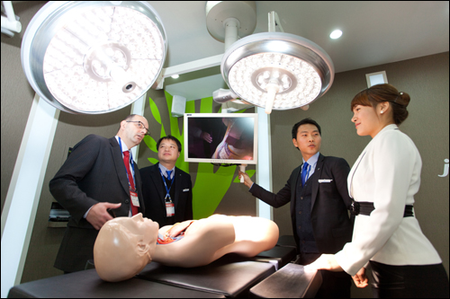 중외메디칼, 국내최초 카메라 장착 LED무영등 출시