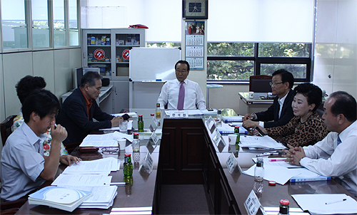 중대 동문회장 또 경고조치…솜방망이 징계 논란
