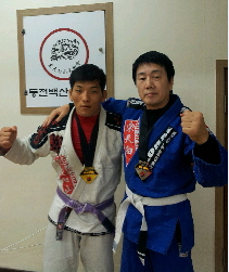 이철희 약사, 브라질 무술 '주짓수'대회서 은메달