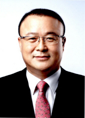 "신약개발 푼돈 지원하고 제약강국 달성하겠다니..."