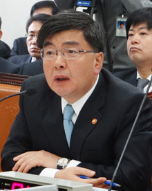 "무의미한 연명치료중단, 수가 부대조건 부적절"