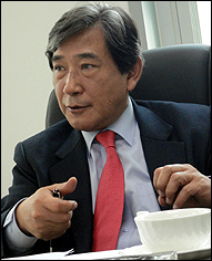 황치엽 회장 "불용재고·1원낙찰, 제약 협조가 관건"