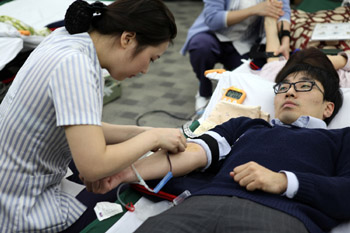 녹십자, 소아암돕기 '사랑의 헌혈'…160명 동참 
