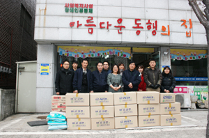 신풍제약, 사랑 나눔 바자회 수익금 전달
