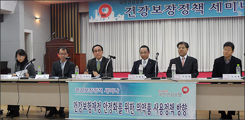 "70억 줄이려 갈등 조장" vs "약 남용 의사가 추동"