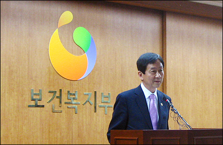 보건의약계, 진영 새 장관 취임 일단 환영은 했지만… 